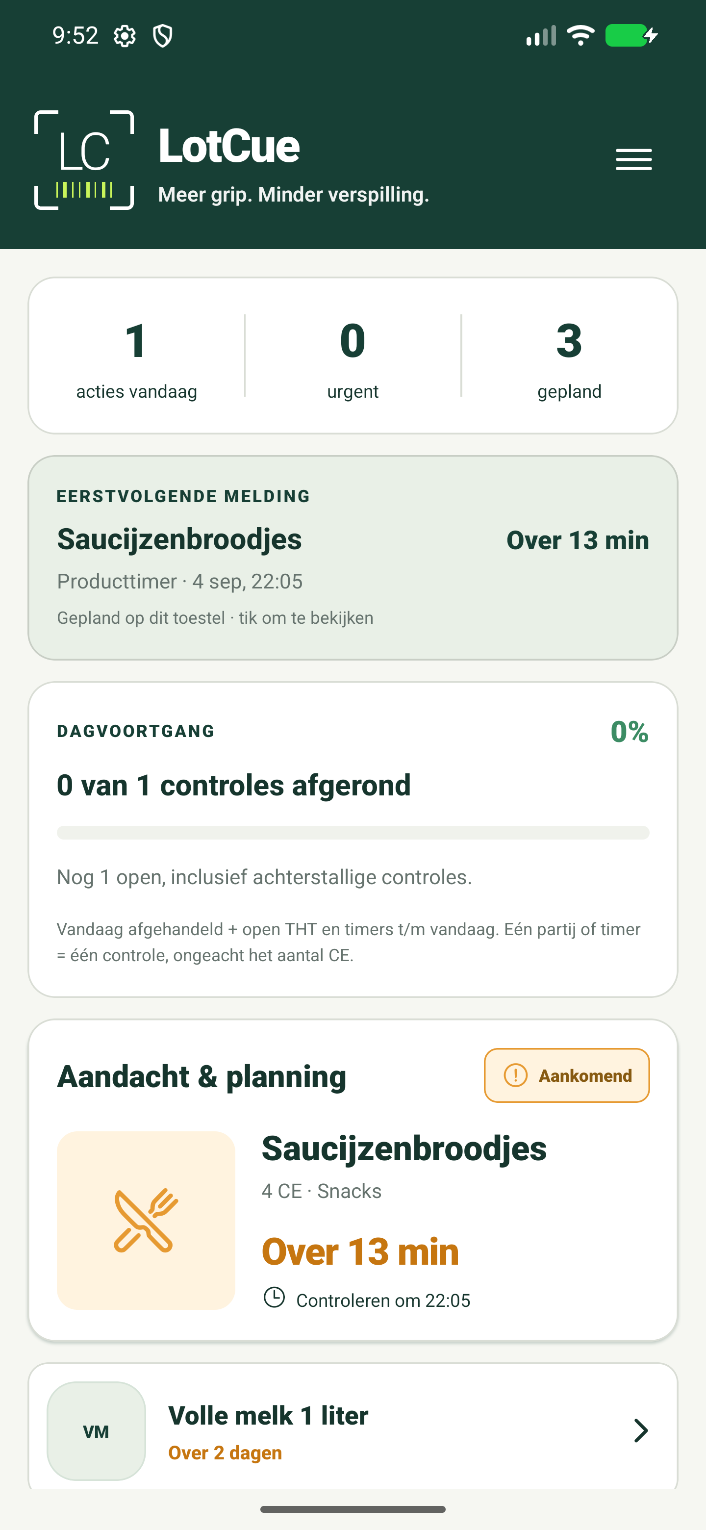 LotCue home screen with upcoming expiry actions